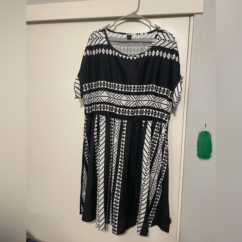 NWOT Shein Curve Dress